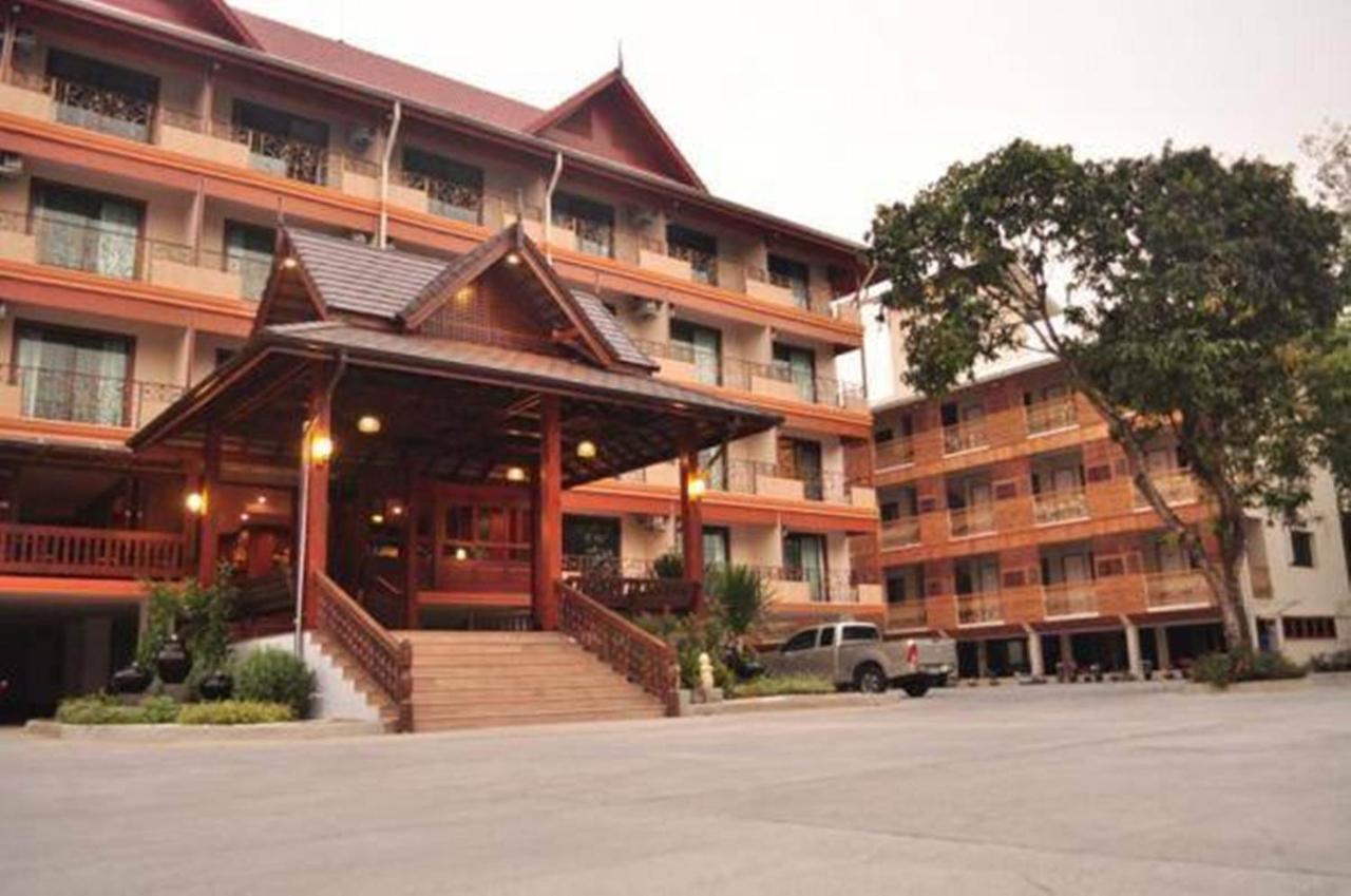 Baankhun Chiang Mai Hotel מראה חיצוני תמונה